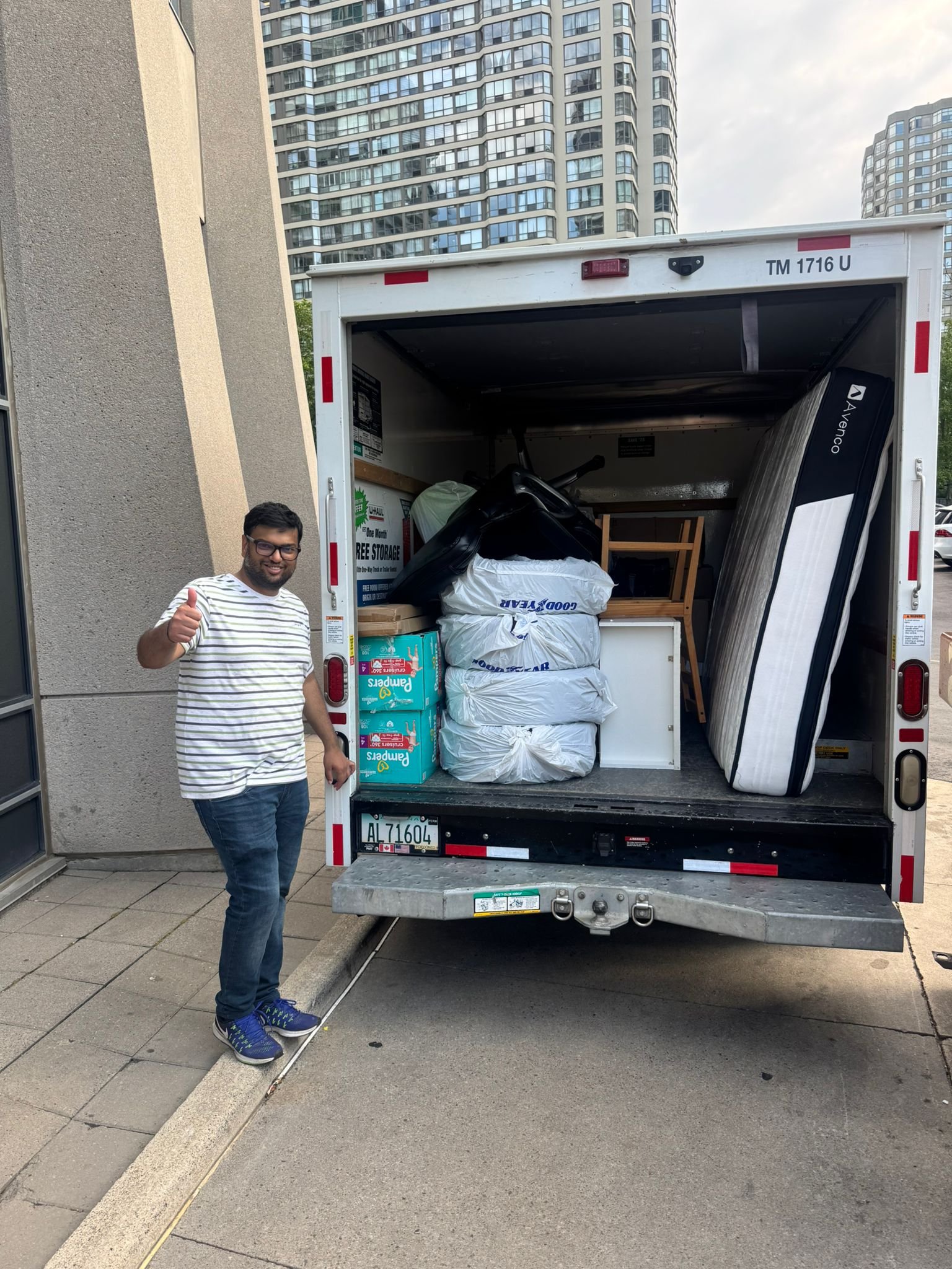 Residential Home Moving Services Office relocation lift and load movers