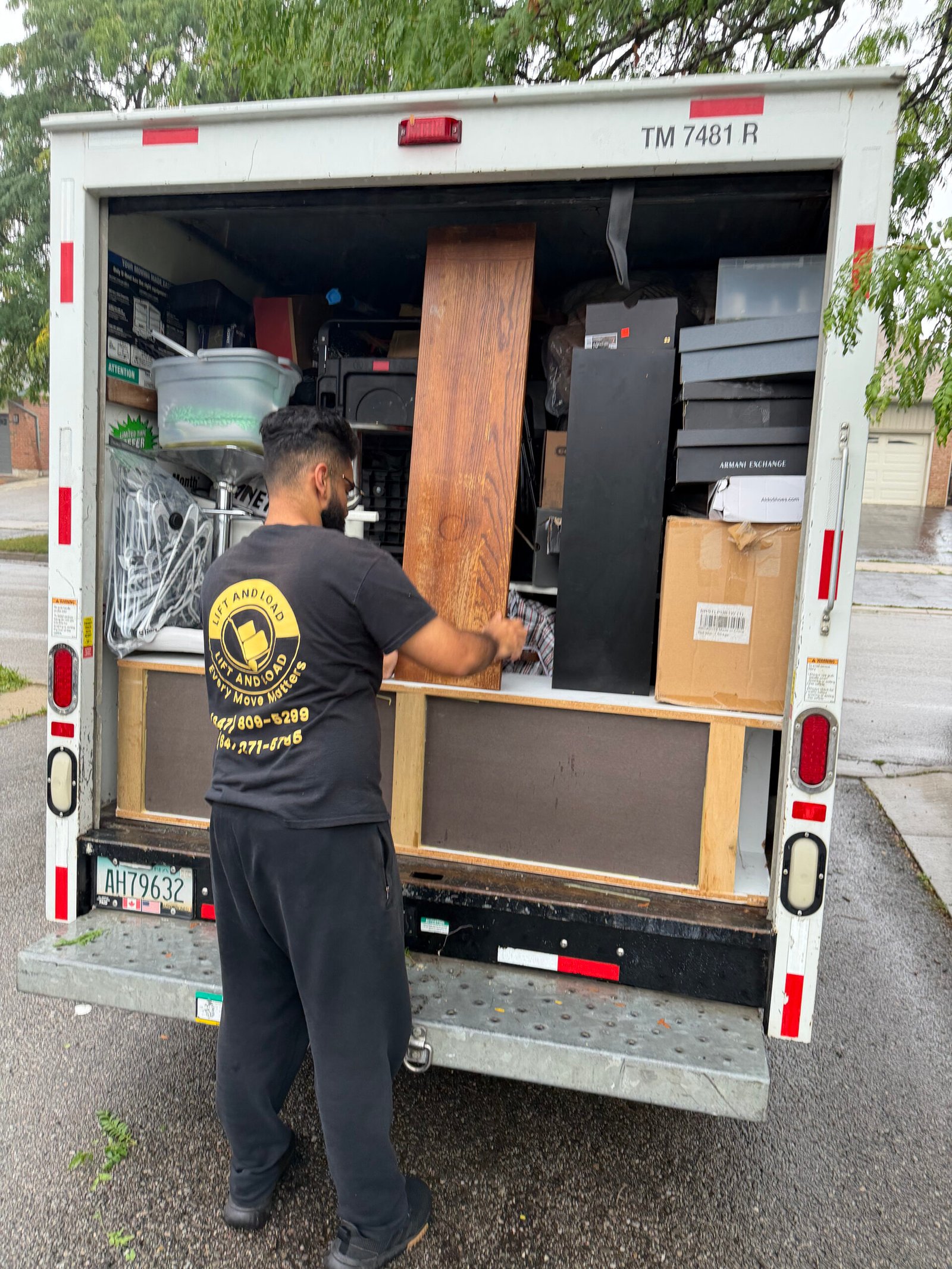 Office relocation lift and load movers